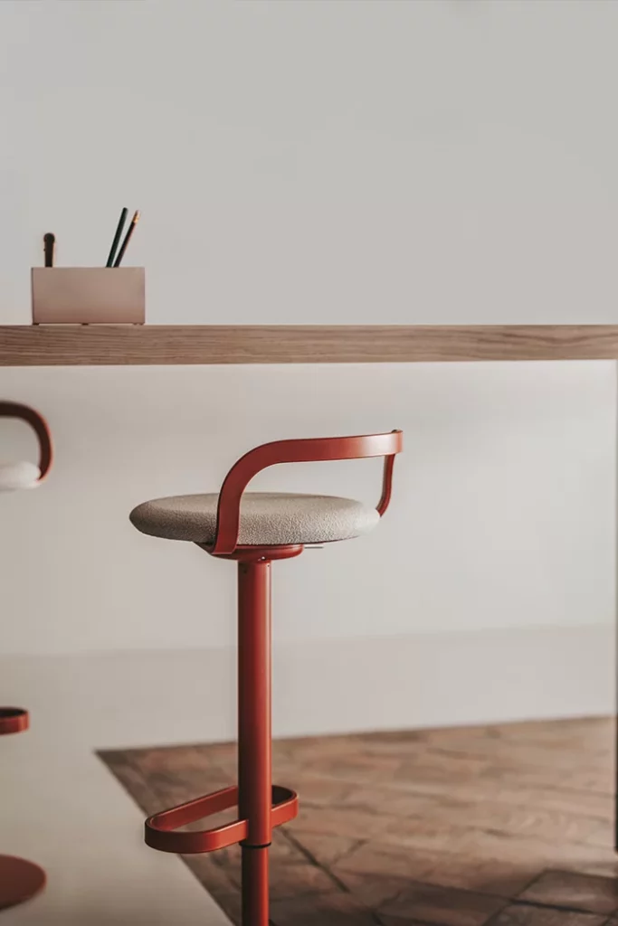 TABOURET AVEC DOSSIER ERGONOMIQUE MAK – LAPALMA